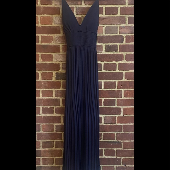Lulus navy blue size large prom dress. - Picture 4 of 6